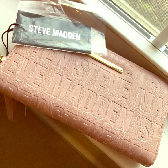 💥💥Sold Steven Madden Wristlet! New!!! - Picture 1 of 5